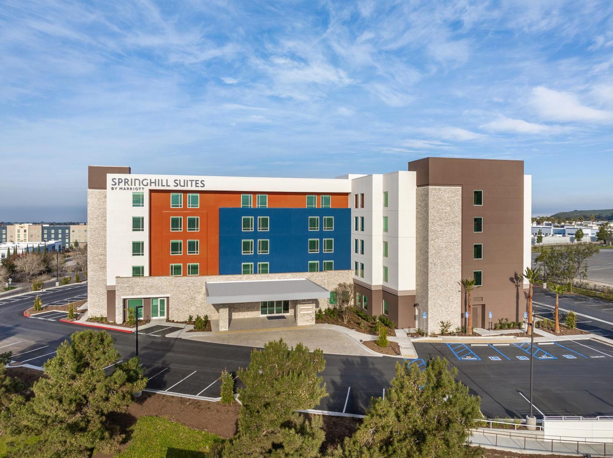 Springhill Suites By Marriott Chula Vista Eastlake Exterior photo